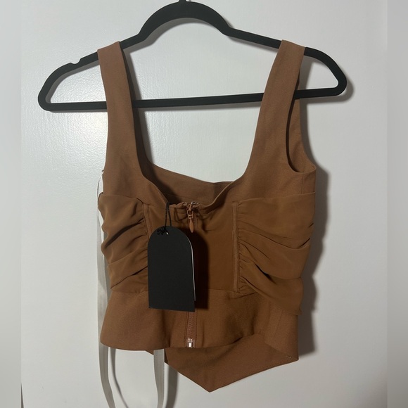 Mistress Rocks. V-Shape Gathered Corset Top - Picture 6 of 6